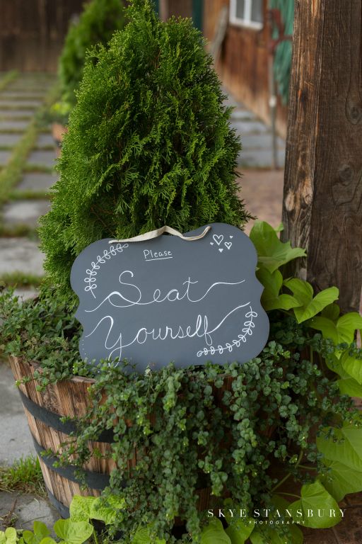 Gentry Wedding - photos courtesy of https://www.facebook.com/skyestansburyphotography